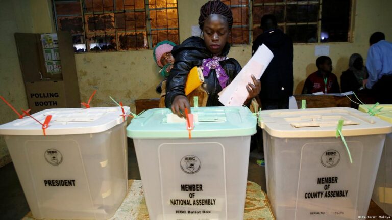 Kenyans voting